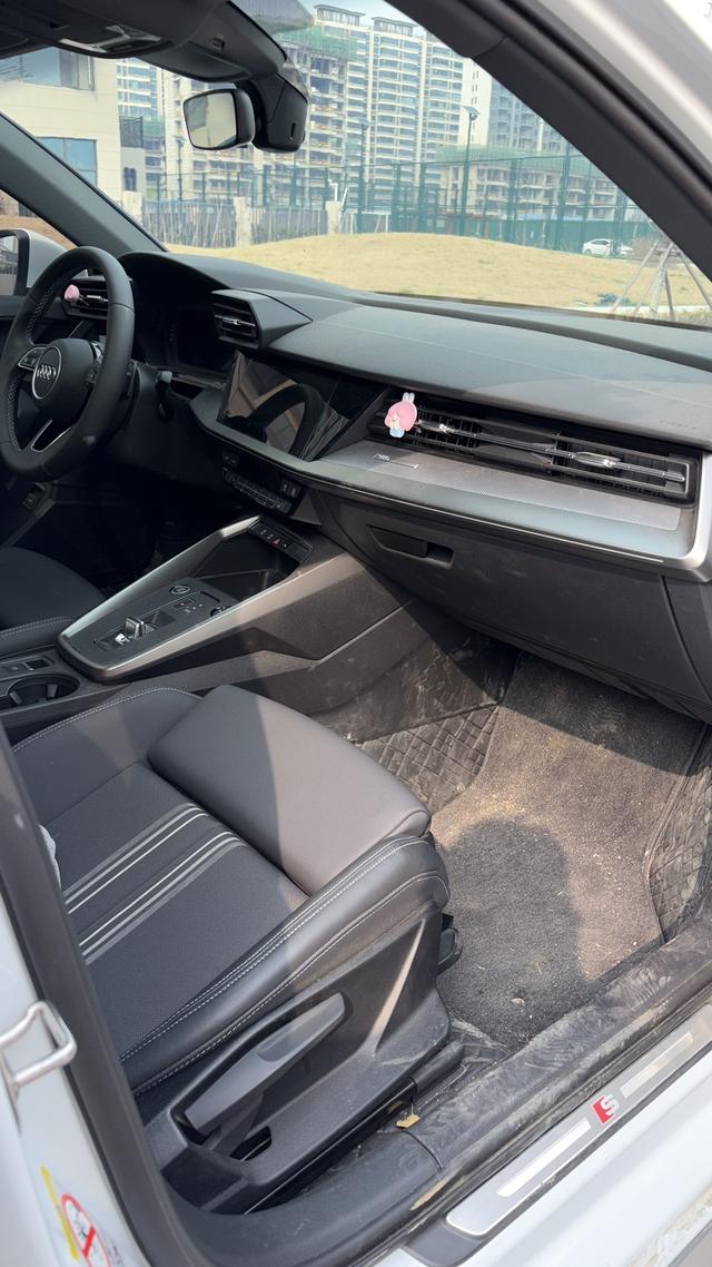Audi A3 2023 thumb 7