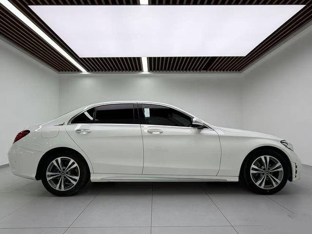 Mercedes-Benz C-Class 2020 thumb 5