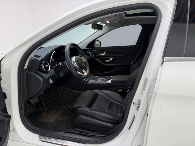 Mercedes-Benz C-Class 2020 thumb 9