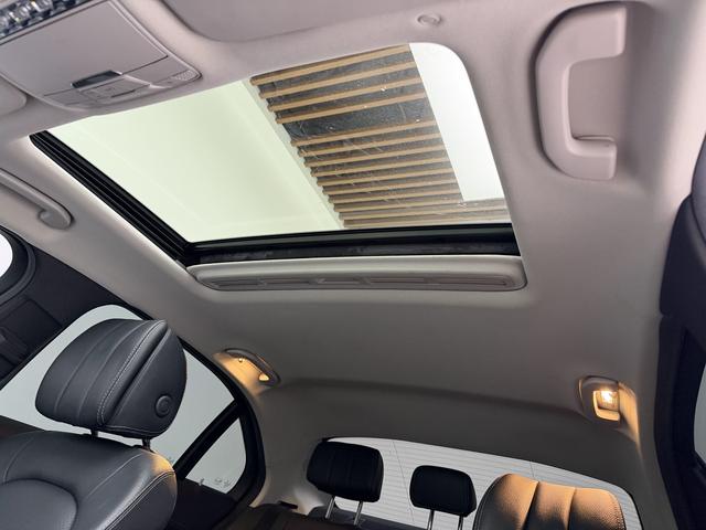 Mercedes-Benz C-Class 2020 thumb 11