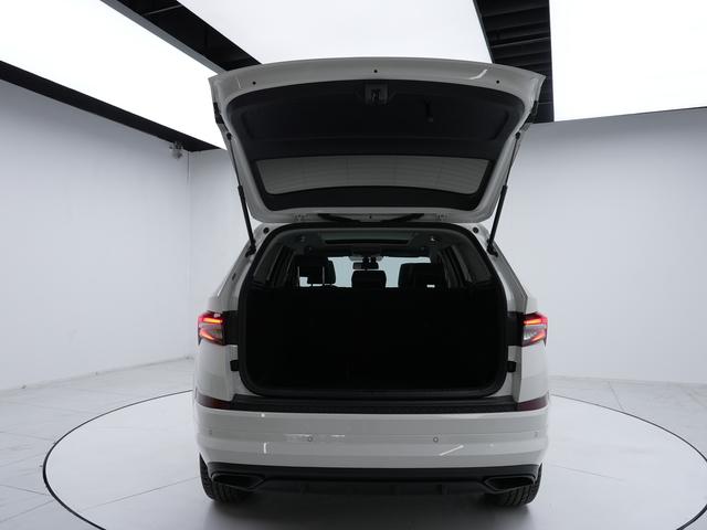 Skoda Kodiaq 2025 thumb 12