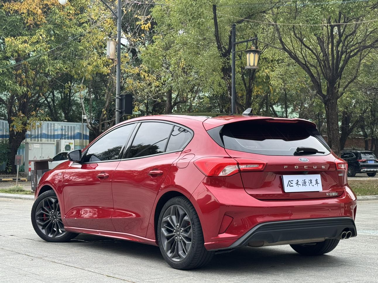 Ford Focus ST 2023 thumb 3