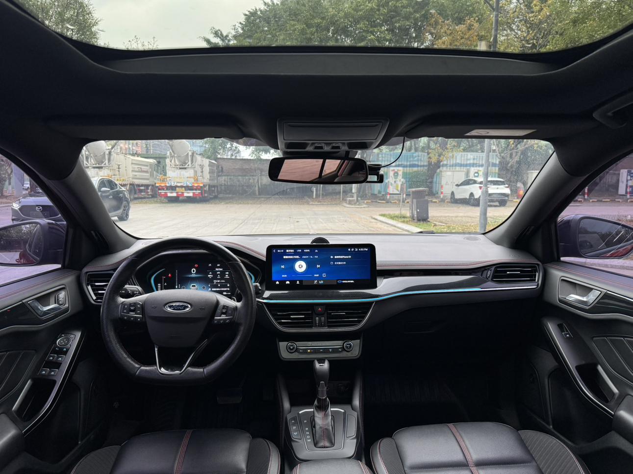 Ford Focus ST 2023 thumb 12