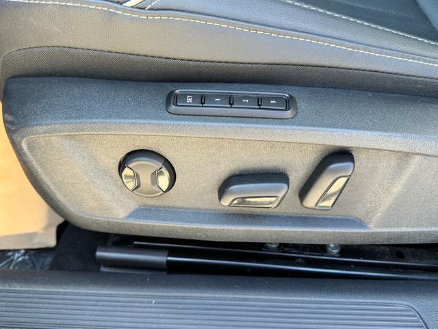 Volkswagen Passat 2024 thumb 11