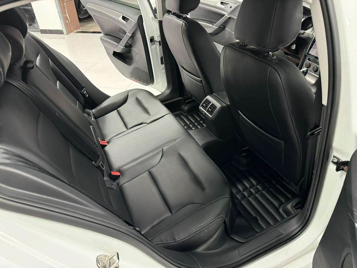 Volkswagen Golf 2016 thumb 4