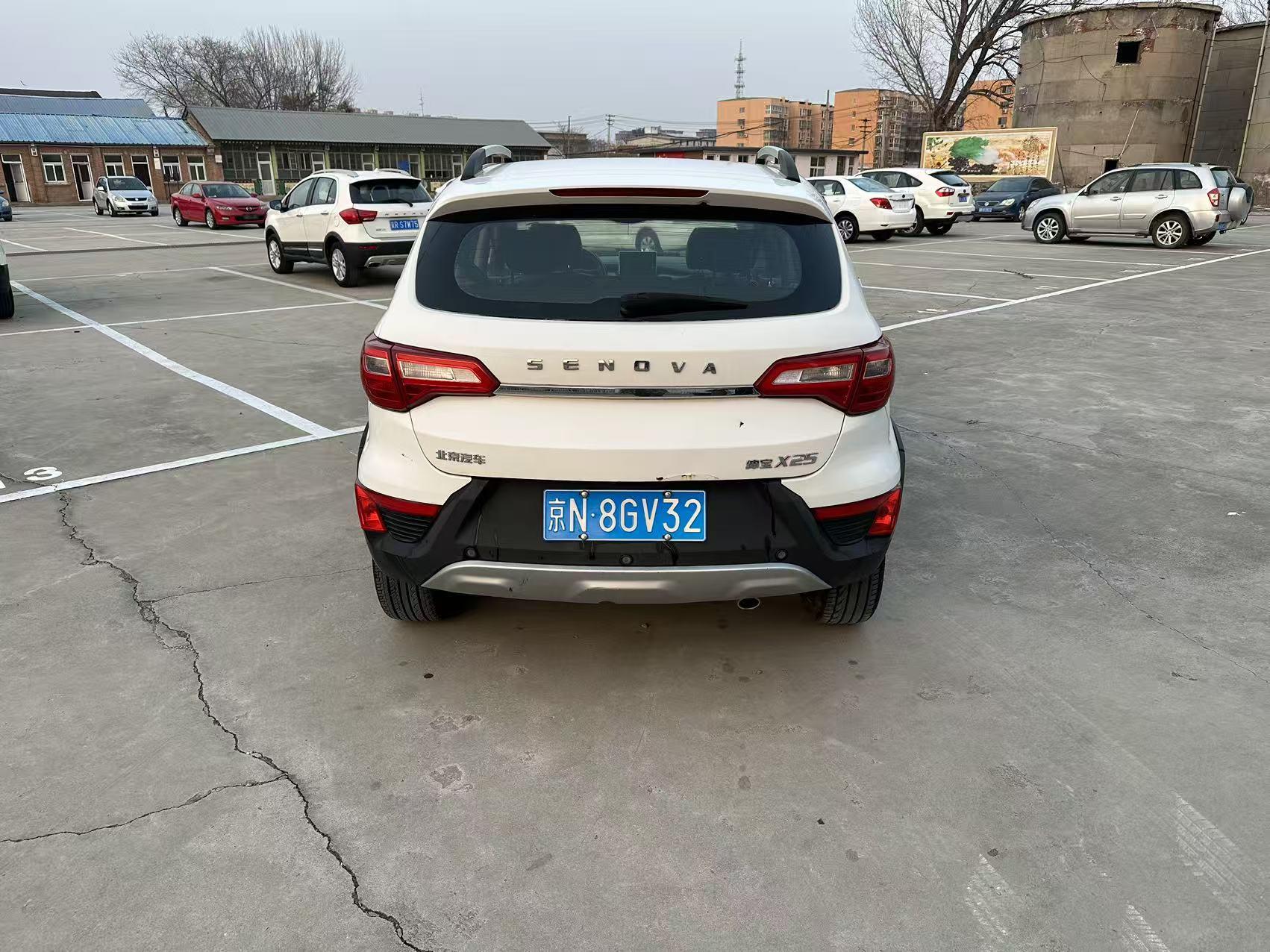 BAIC X25 2016 thumb 11