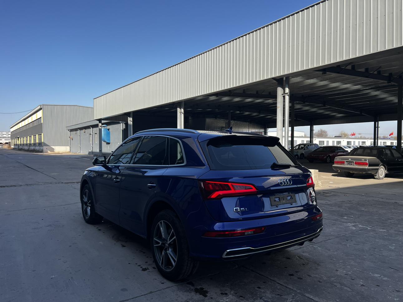 Audi Q5 2019 thumb 2