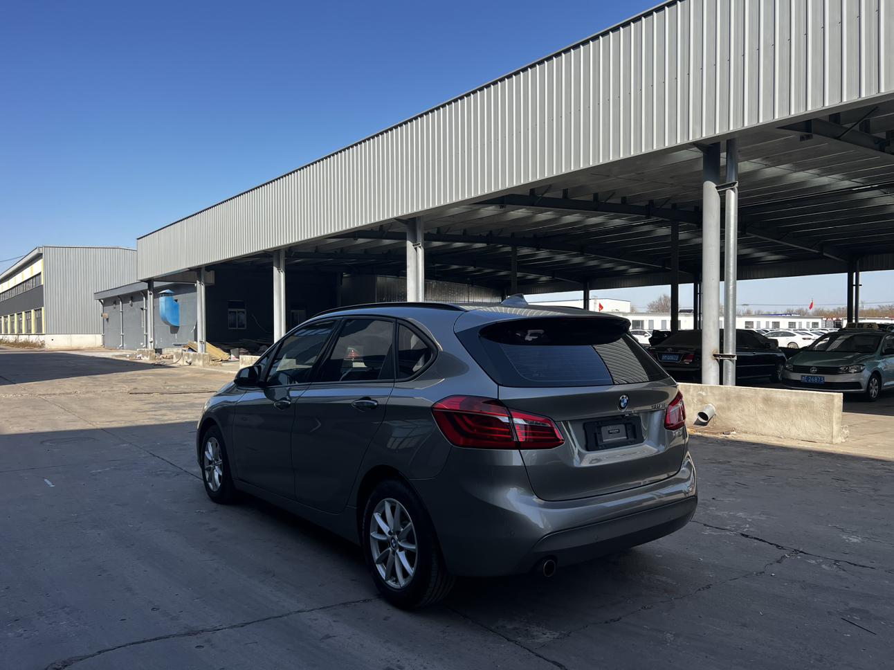 BMW 2 серии Active Tourer 2016 thumb 3