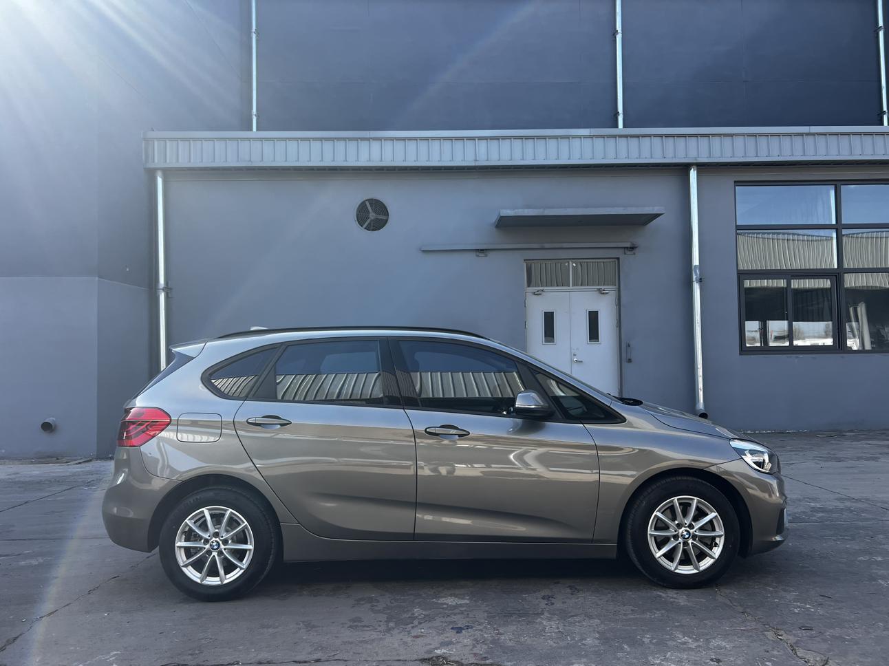 BMW 2 серии Active Tourer 2016 thumb 6