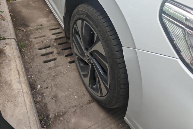 Volkswagen Bora 2025 thumb 2
