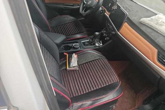 Volkswagen Bora 2025 thumb 3