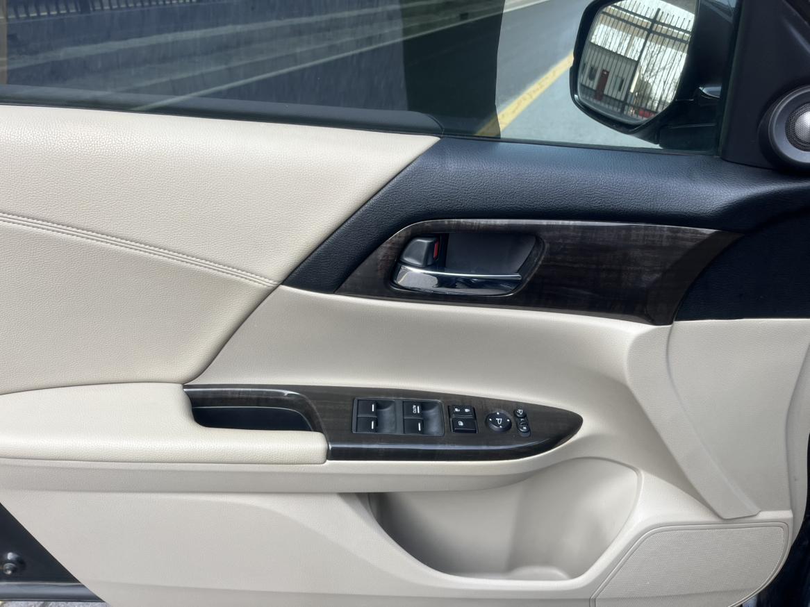 Honda Accord 2015 thumb 4