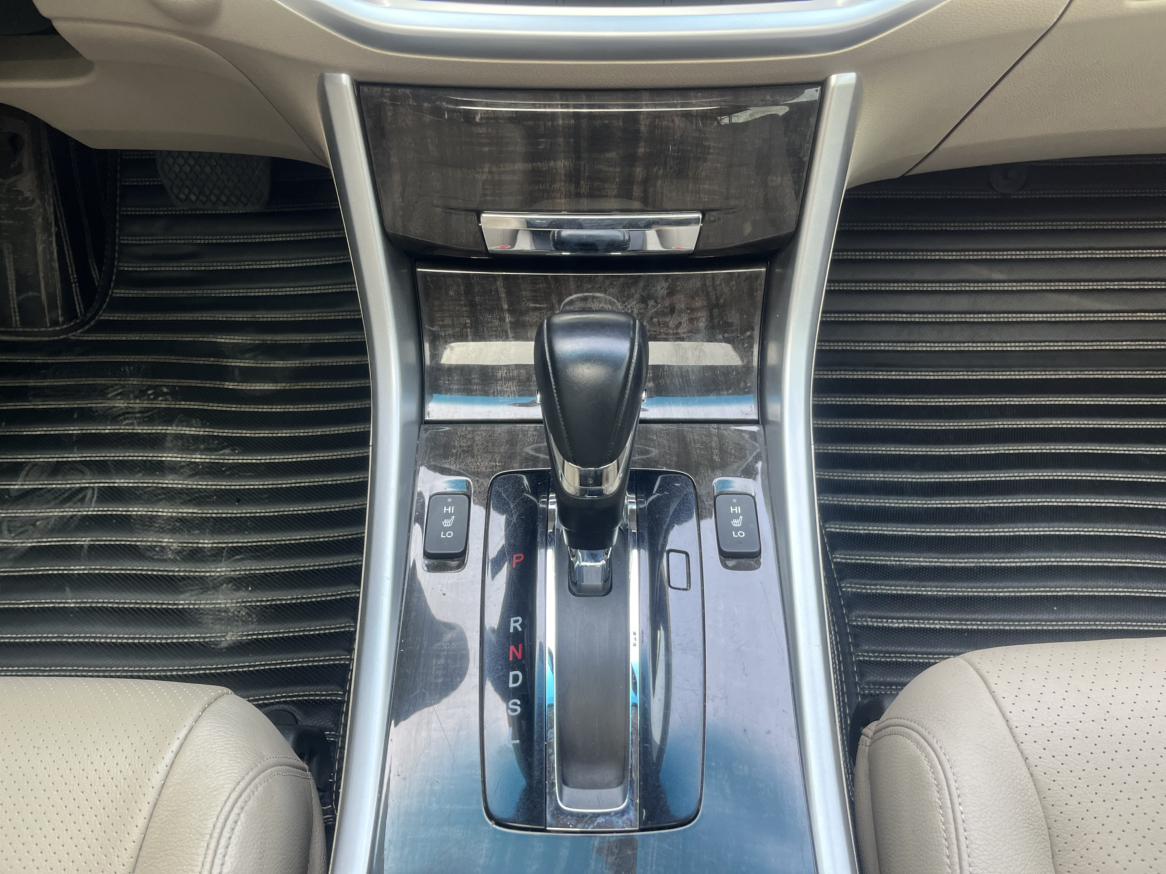 Honda Accord 2015 thumb 10