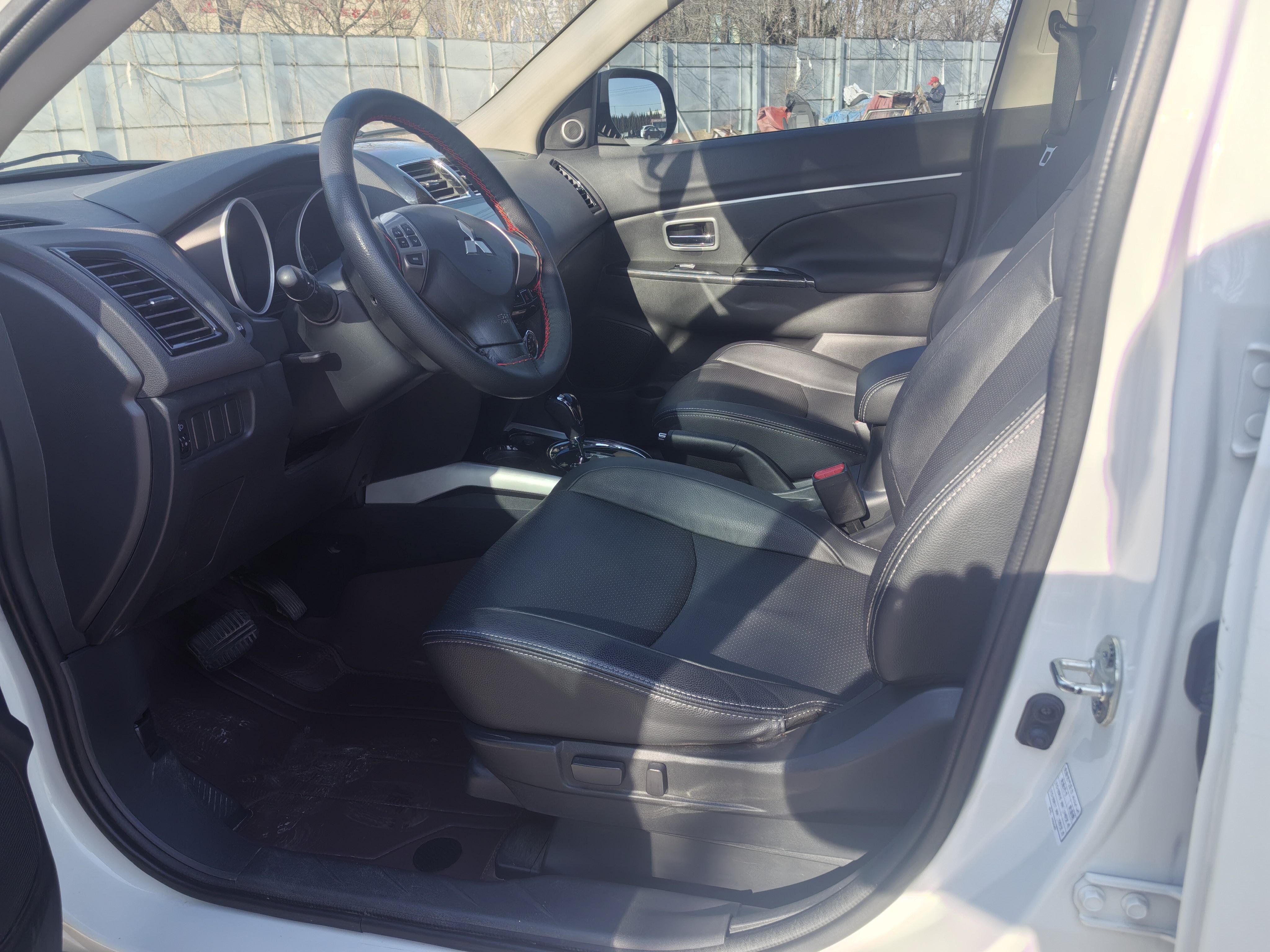 Mitsubishi ASX 2019 thumb 6