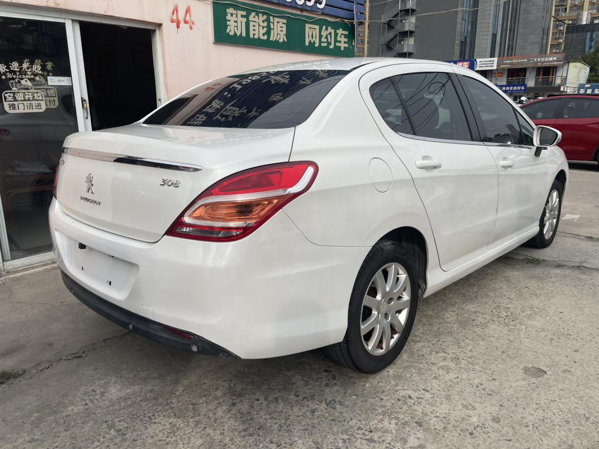 Peugeot 308 2016 thumb 3