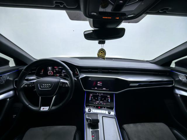 Audi A6 2023 thumb 6