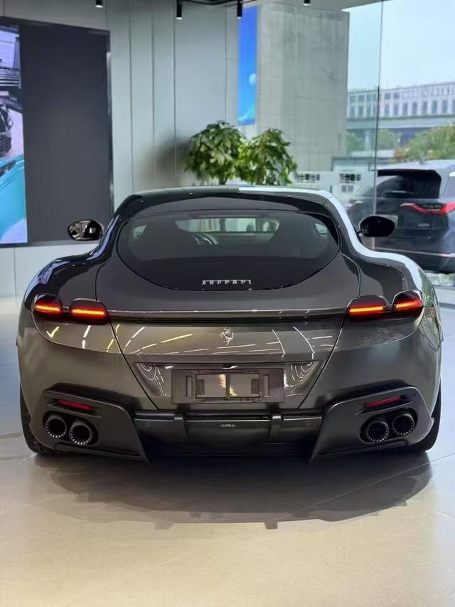 Ferrari Roma 2020 thumb 3