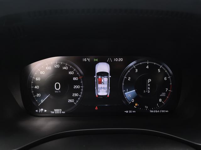 Volvo XC60 2021 thumb 9