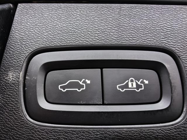Volvo XC60 2021 thumb 12