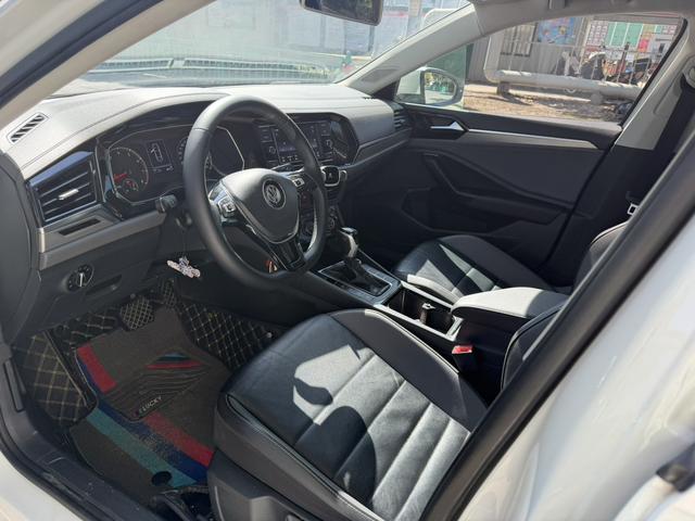 Volkswagen Sagitar 2019 thumb 5