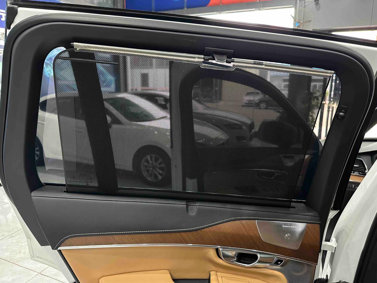Volvo XC90 2018 thumb 6