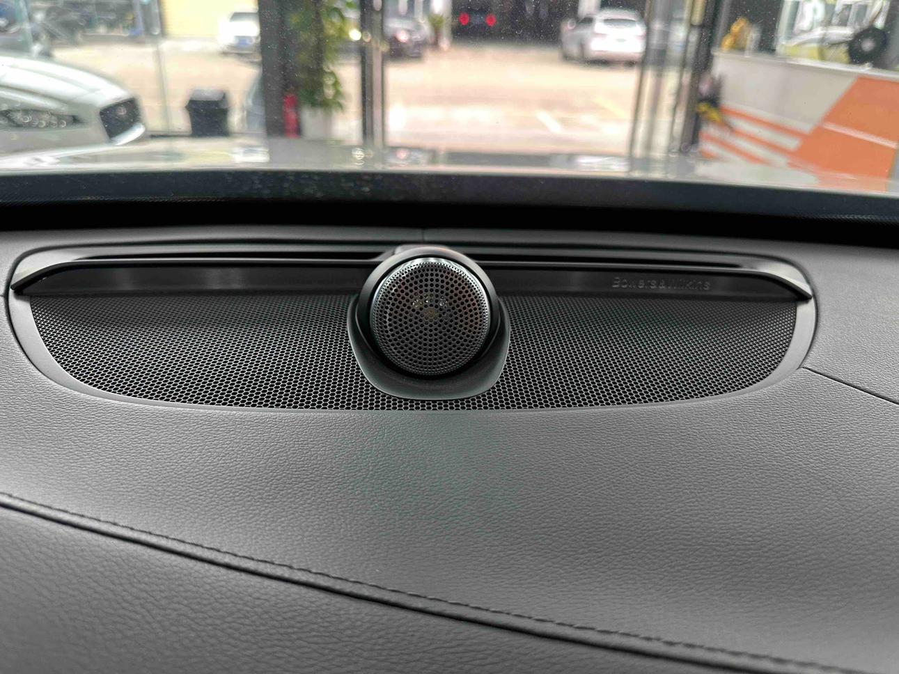Volvo XC90 2018 thumb 12