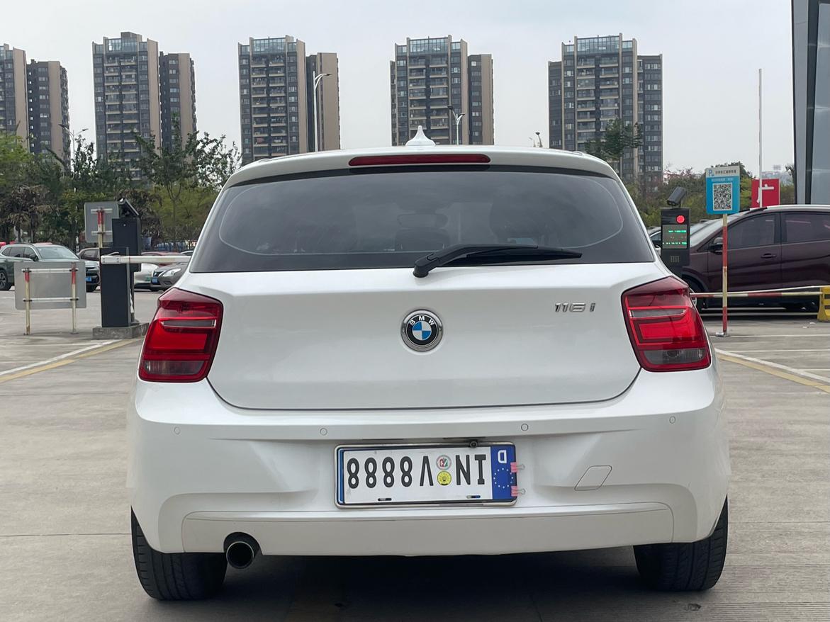 BMW 1 серии 2015 thumb 4