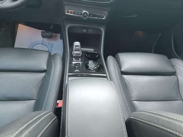 Volvo XC40 2025 thumb 7
