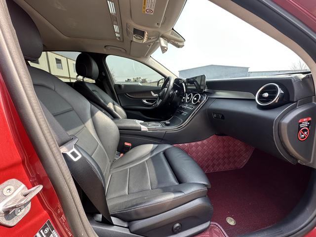 Mercedes-Benz C-Class 2019 thumb 4