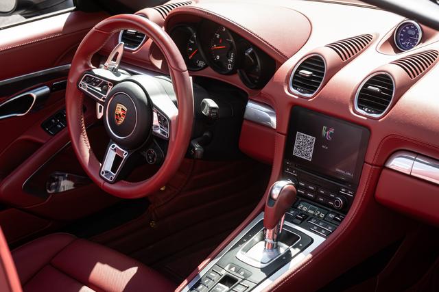 Porsche 718 2022 thumb 11