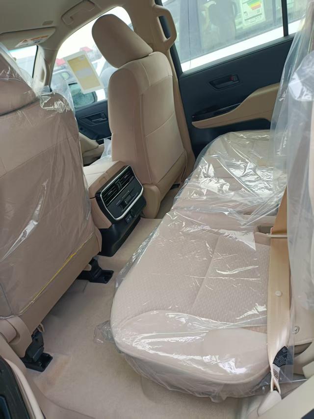 Toyota Land Cruiser 2026 thumb 2