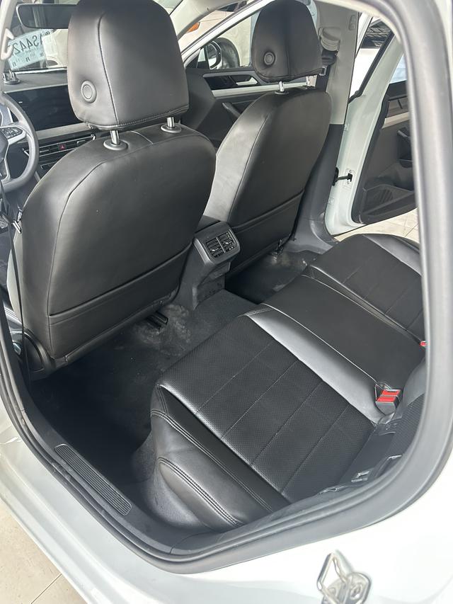 Volkswagen Lavida XR 2023 thumb 6