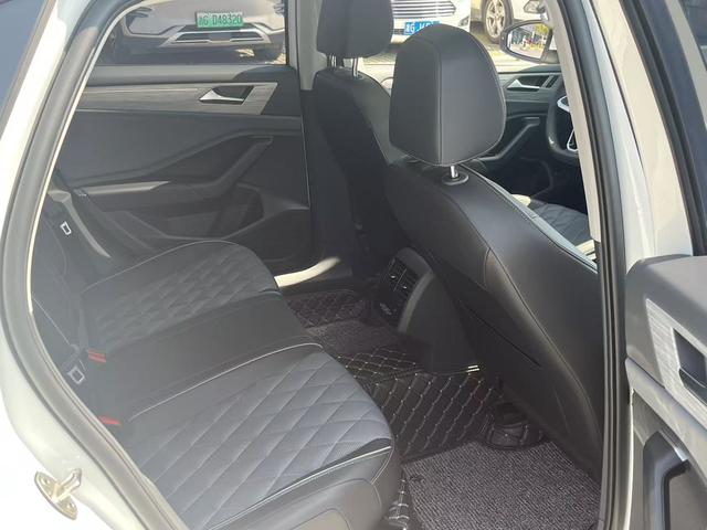 Volkswagen Sagitar 2024 thumb 4