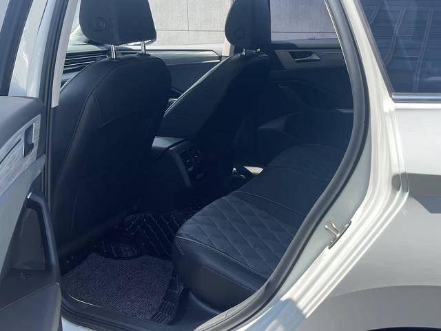 Volkswagen Sagitar 2024 thumb 5