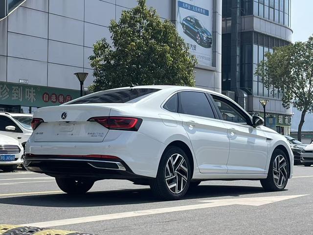 Volkswagen Sagitar 2024 thumb 7