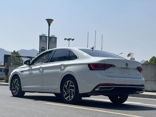 Volkswagen Sagitar 2024 thumb 9