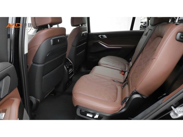 BMW X7 2023 thumb 4