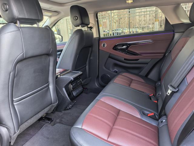 Land Rover Range Rover Velar 2022 thumb 2
