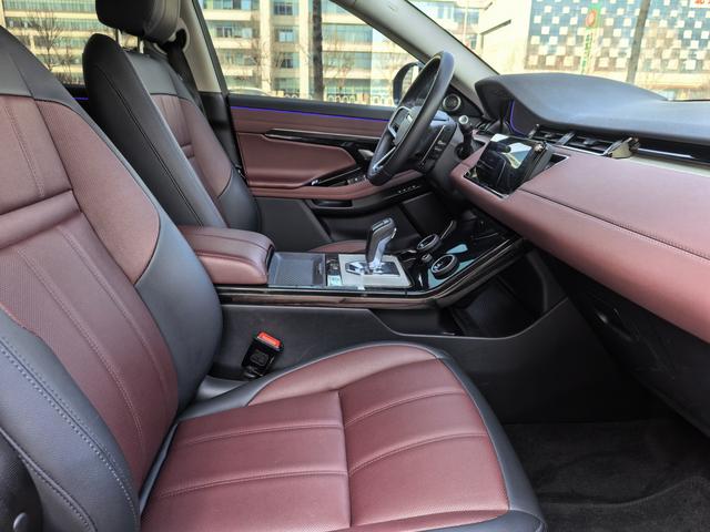 Land Rover Range Rover Velar 2022 thumb 8