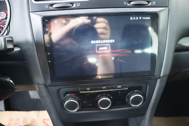Volkswagen Golf 2012 thumb 11