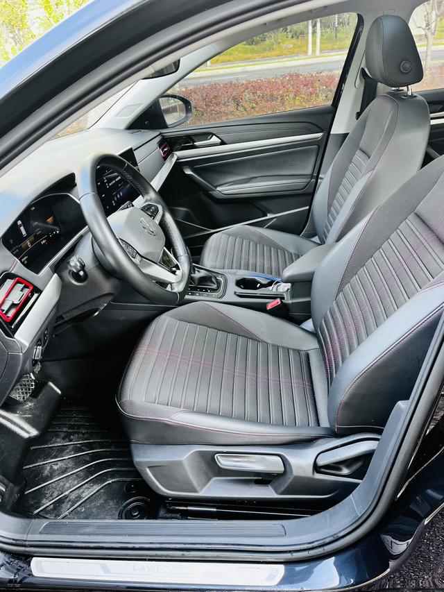 Volkswagen Lavida XR 2023 thumb 9