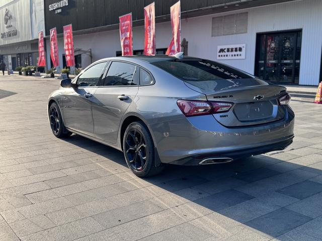 Chevrolet Malibu 2022 thumb 3