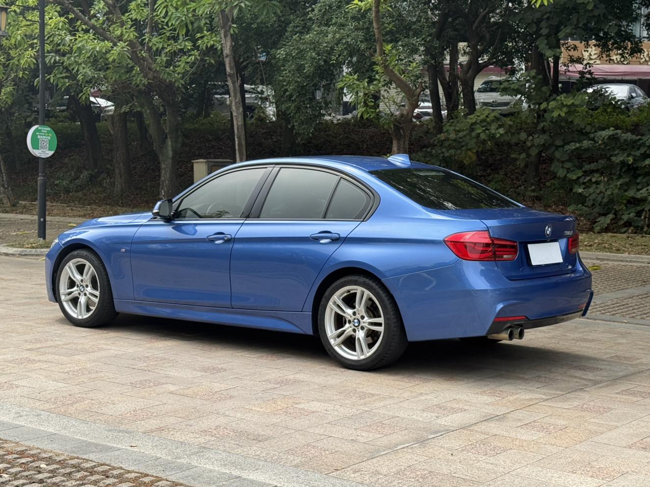 BMW 3 серии 2018 thumb 2