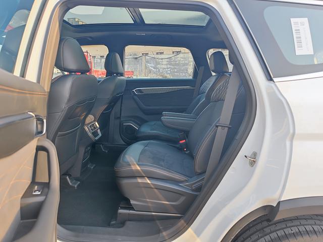 Geely Haoyue 2025 thumb 8