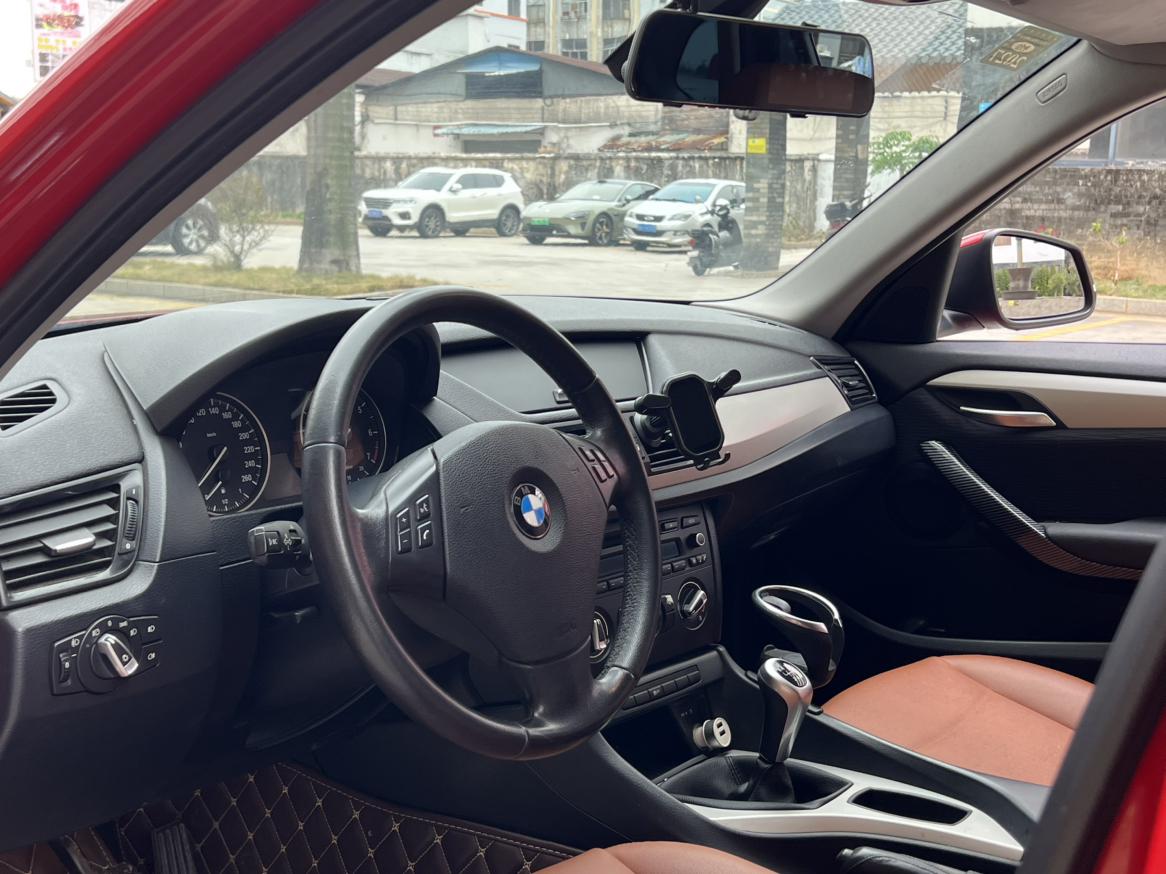 BMW X1 2013 thumb 11