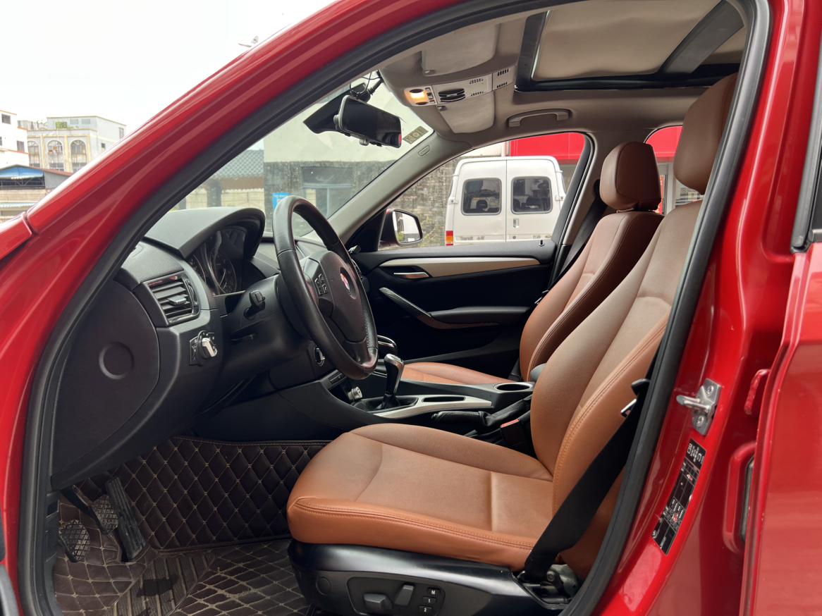 BMW X1 2013 thumb 12