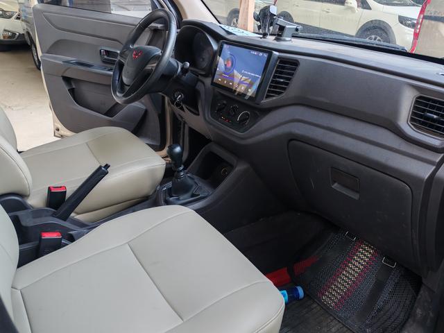Wuling Hongguang 2021 thumb 2