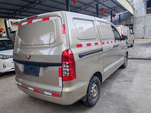Wuling Hongguang 2021 thumb 6