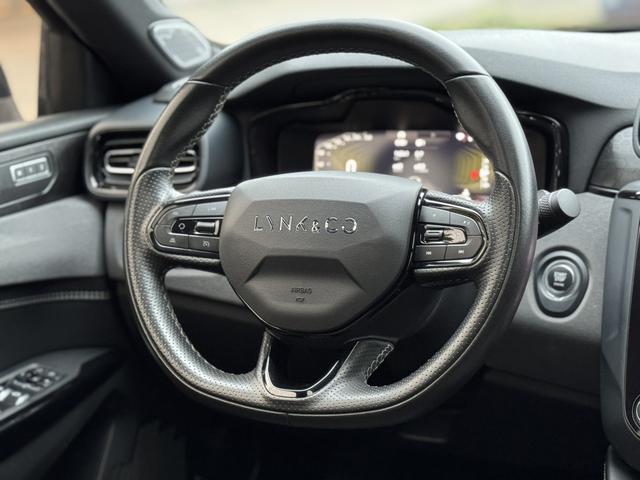 Lynk & Co 03 2022 thumb 10