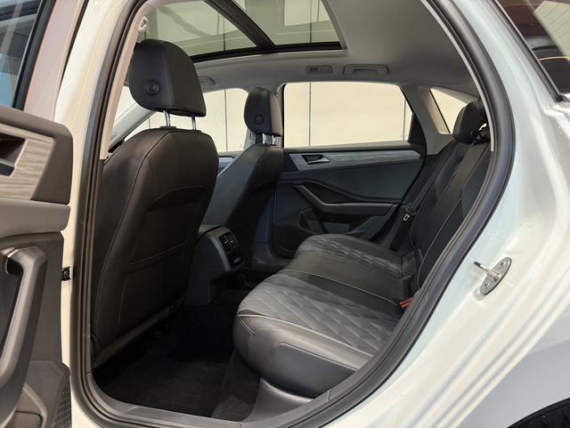 Volkswagen Sagitar 2024 thumb 3